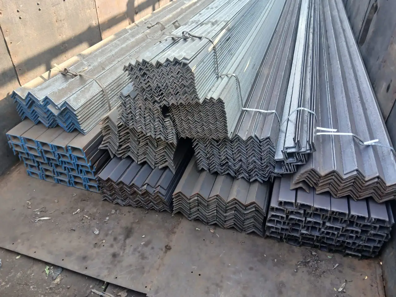 Description of image 1